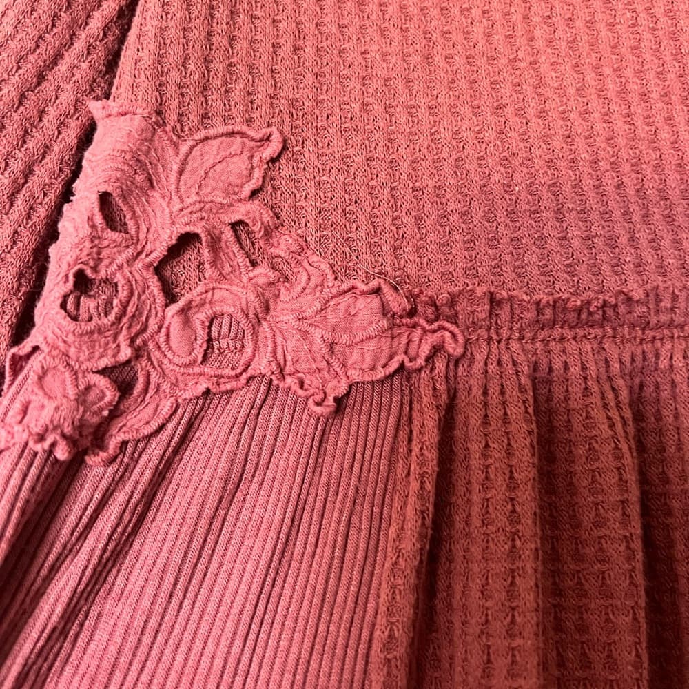 xhileration sweatery top lace and button detailing size XL - Thumbnail 5