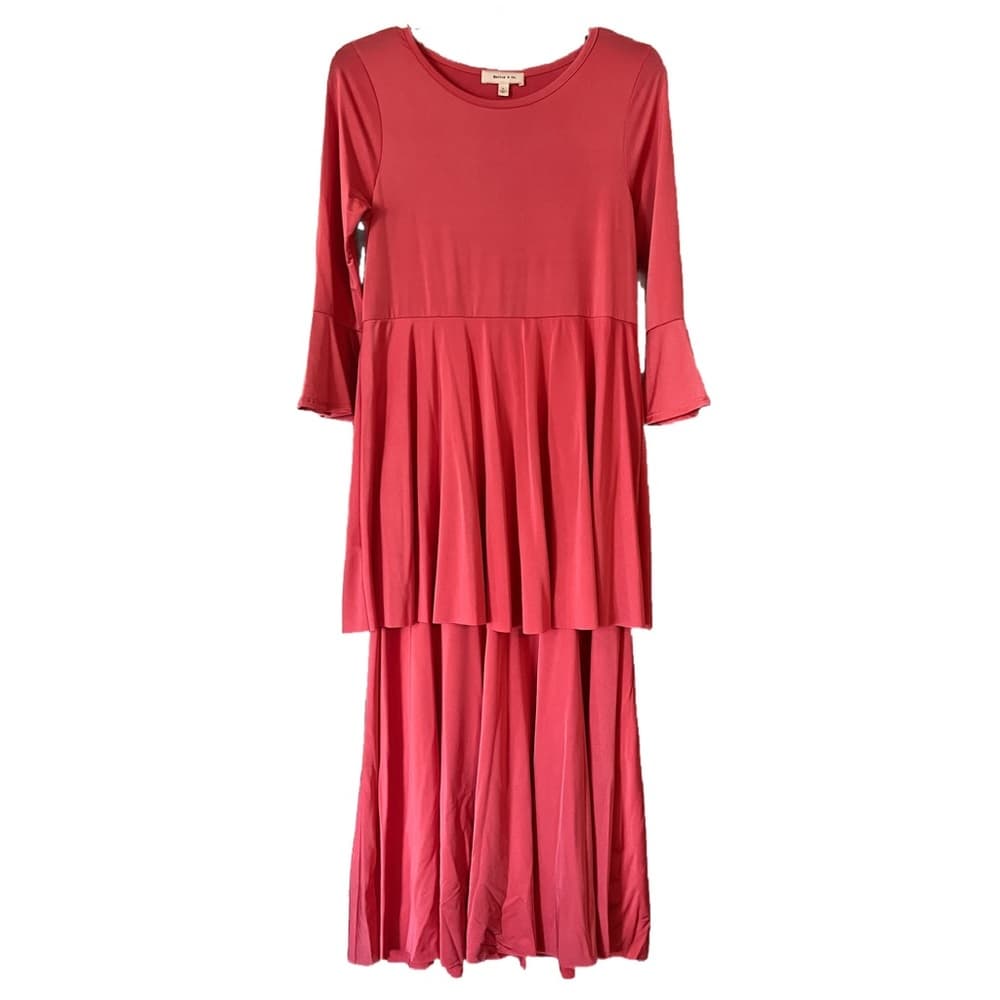 Klassy Girl Boutique Hailey & co. Coral ruffle dress size M