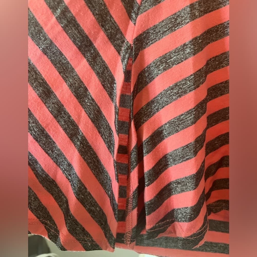LuLaRoe striped T-shirt tunic style size XL - Thumbnail 5