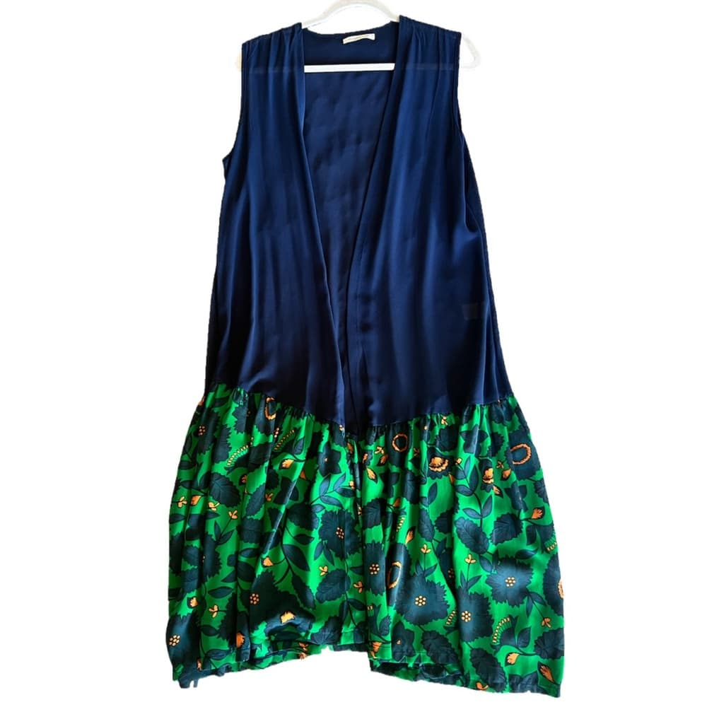 *Do Everything in Love* long vest ONE SIZE
