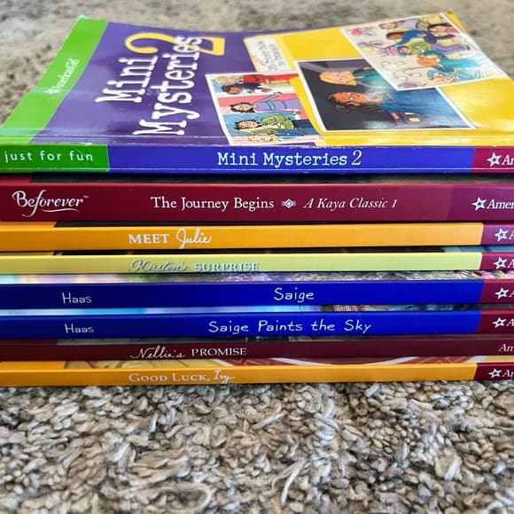 Lot of 8 American Girl Books - Thumbnail 14