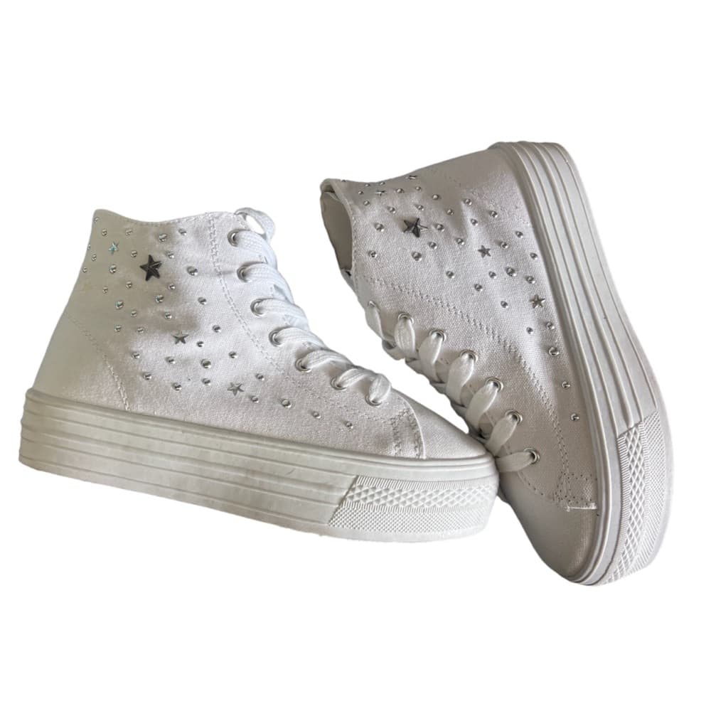 Women’s Soda platform High top sneaker white w silver star and round stud size 8 - Thumbnail 9