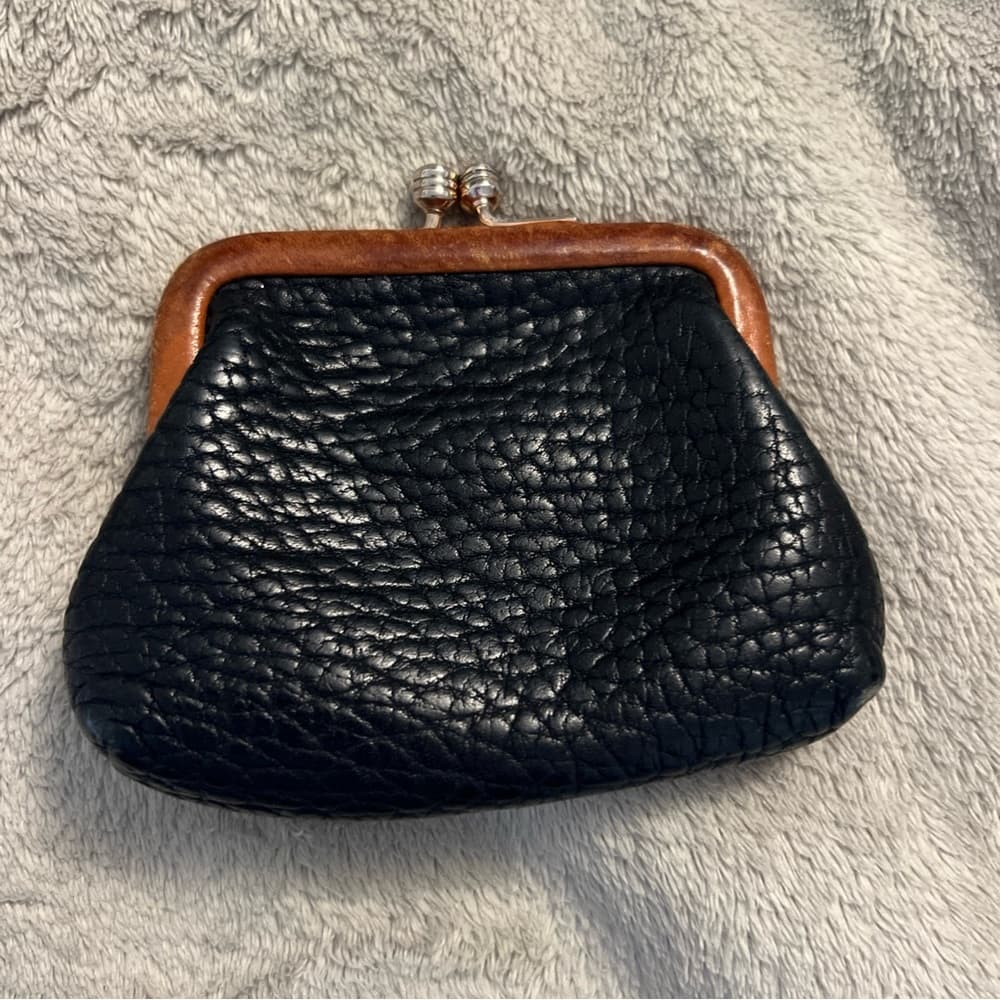 Vintage Dooney and Bourke leather Coin Purse Kiss Lock Closure - Thumbnail 6