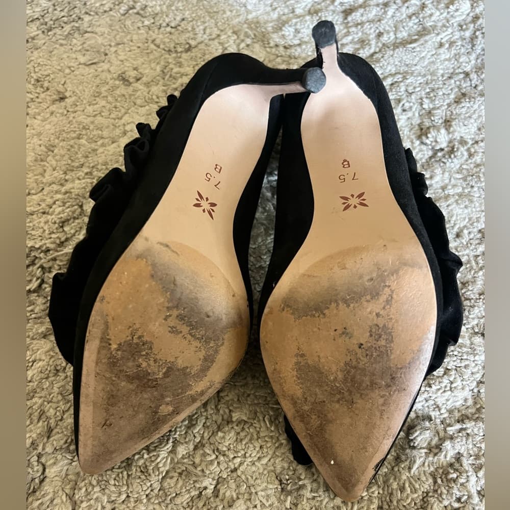 BCBGeneration black suede heels size 7.5 - Thumbnail 4