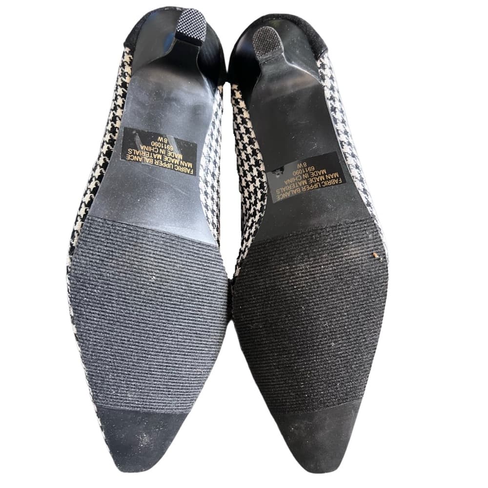 Women’s Classique pumps pointed toe black and white houndstooth size 8W - Thumbnail 4