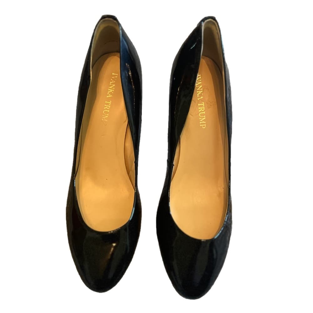 IVANKA TRUMP black patent leather pumps size 8 1/2W - Thumbnail 3