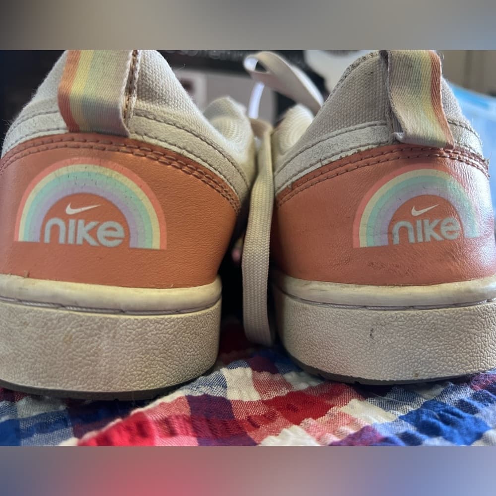 Kids Nike Coral White Tennis Shoe Sneaker Size 5.5 Rainbow detail - Thumbnail 4