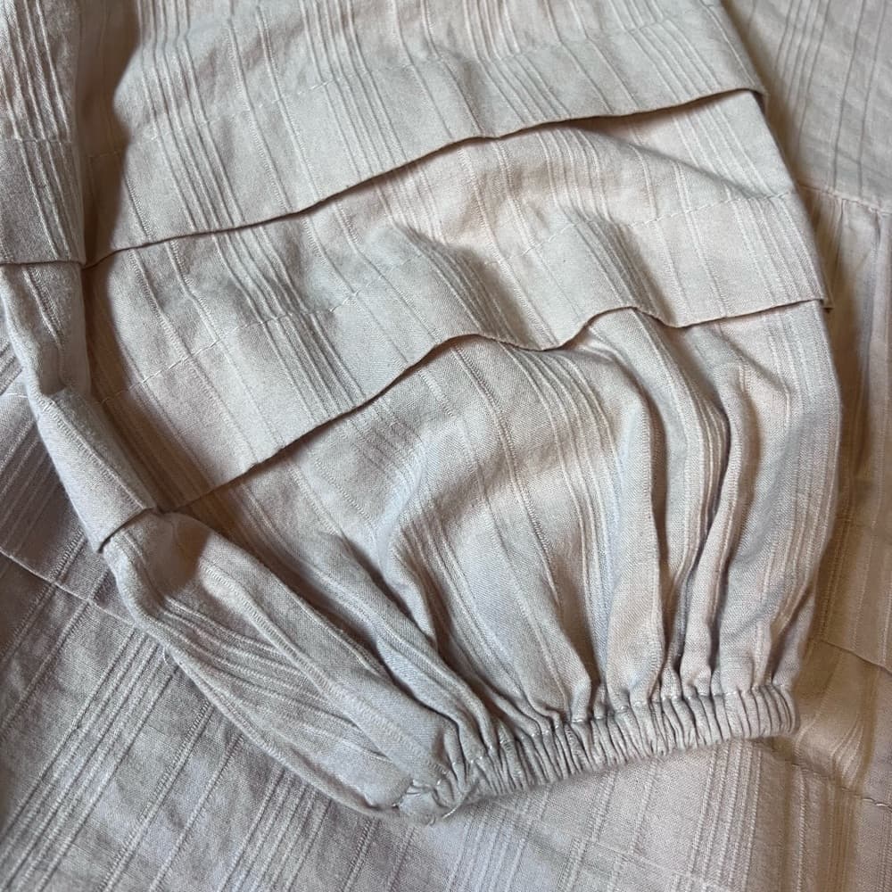 100% cotton Polagram cream blouse w ruffle and puff sleeve detailing size S - Thumbnail 8