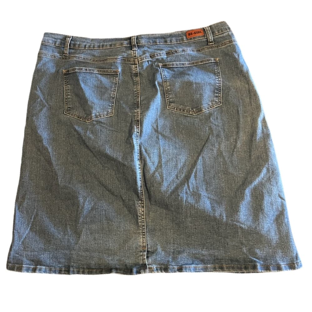 BE-GIRL Classic Blue Denim Skirt Size 3XL Pockets Stretchy