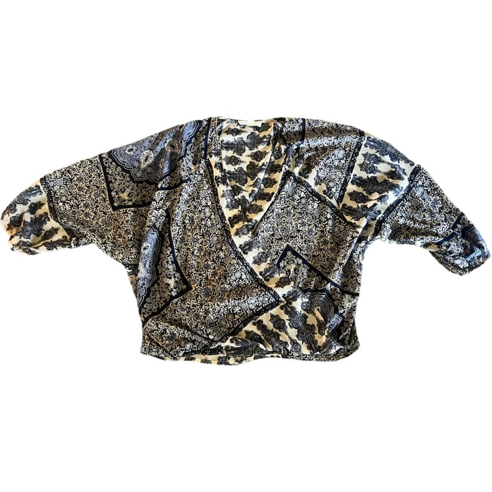 Love Stitch Blue Ivory Faux Wrap Top Size M