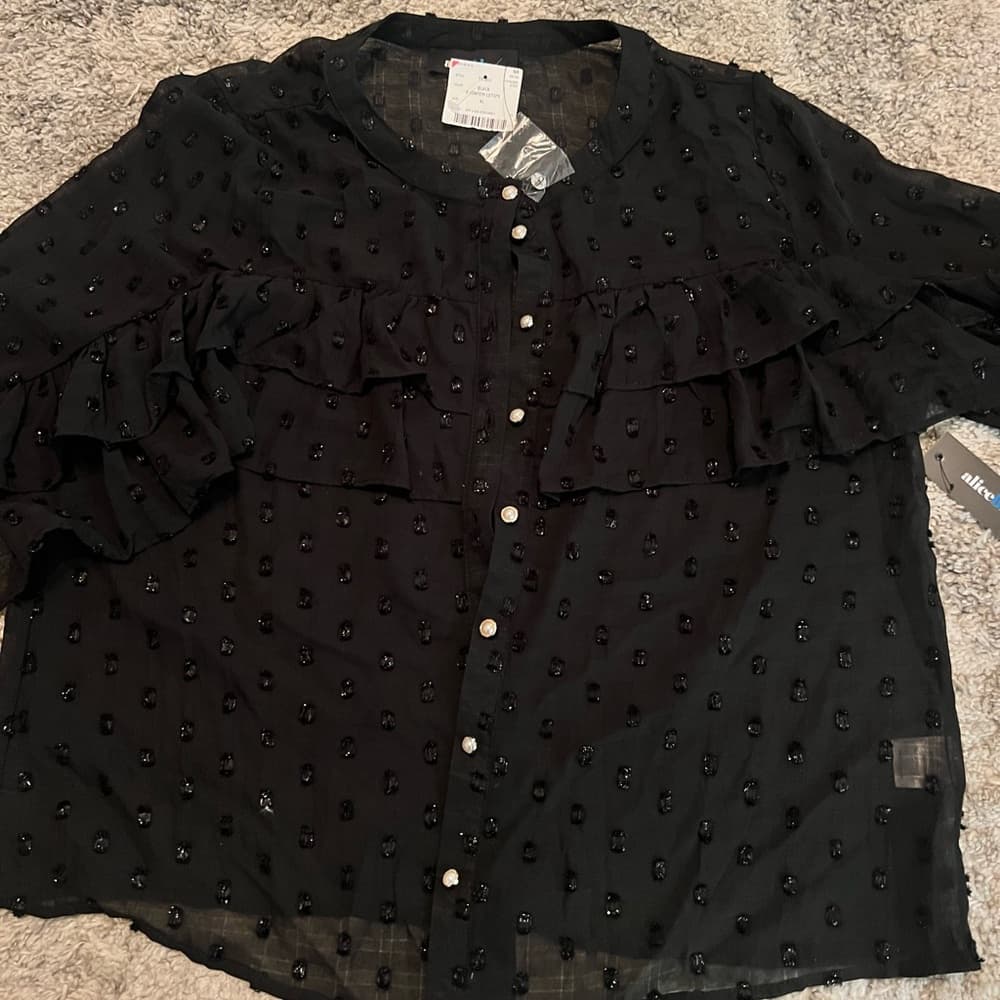 NWT Alice Blue Size XL black dressy blouse with ruffle detail and pearl buttons - Thumbnail 6