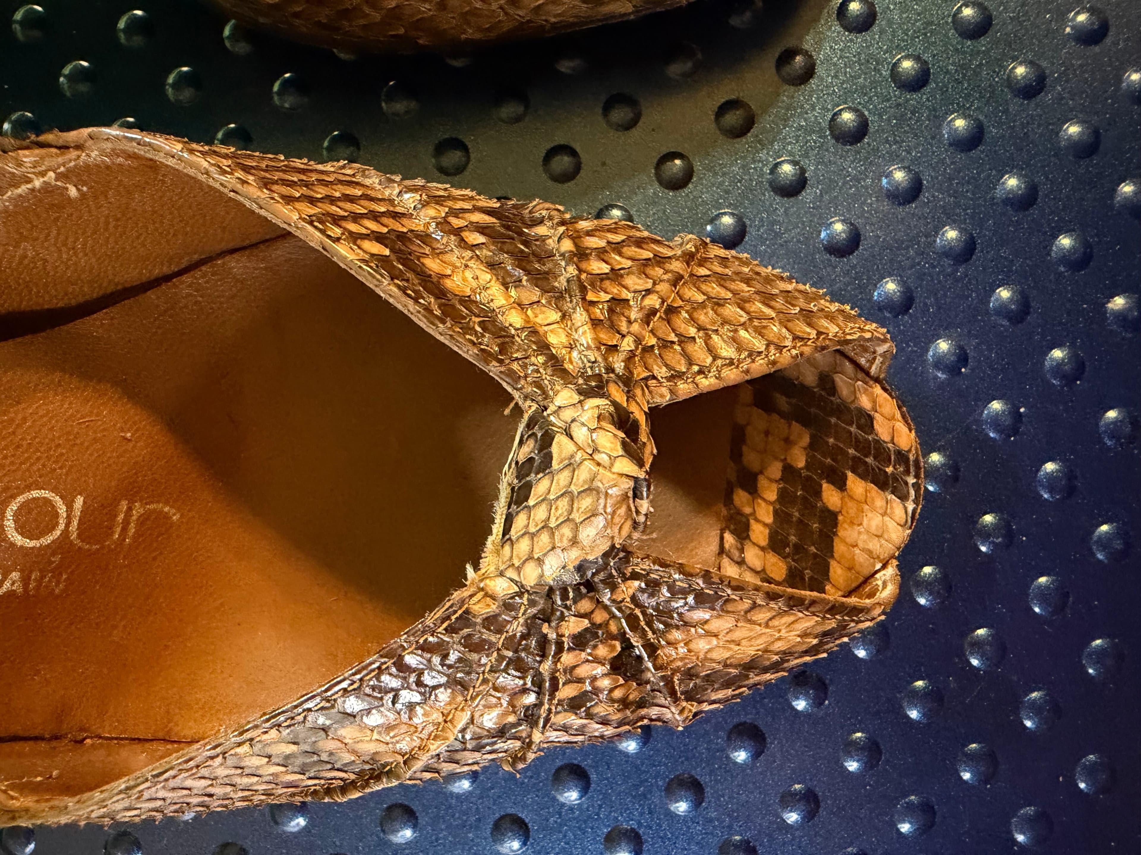Vtg Stuart Weitzman Mr Seymour Snakeskin Peep Toe Slingback Sz 9.5AA - Thumbnail 4