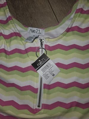 Rue 21 Women's Tank Top Size Medium - Thumbnail 4