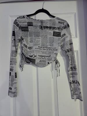 New Windsor Black Crop Top Size Medium Sheer Long Sleeve Womens Wear Street Wear - Thumbnail 6