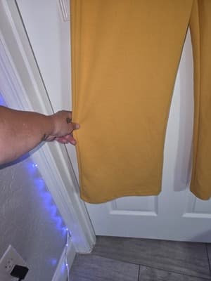 J for Justify Women's Jumper Size Large Yellow Short Sleeve Round Neck - Thumbnail 4