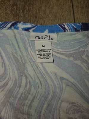 4 Woman's Tops All New With Tags Mostly Rue 21 All Size Medium - Thumbnail 12