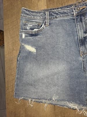 Arizona Jean Co Womens Hi-Rise Distressed Denim Shorts Light Wash Size 17 - Thumbnail 5