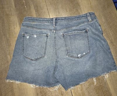 Arizona Jean Co Womens Hi-Rise Distressed Denim Shorts Light Wash Size 17 - Thumbnail 3