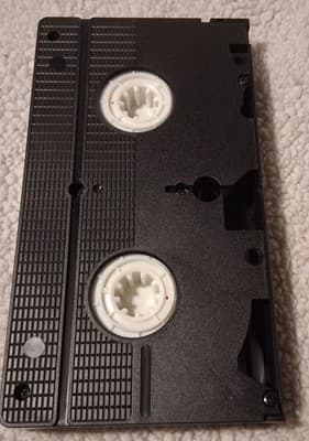 Cher - Live In Concert (VHS, 1999) - Thumbnail 7