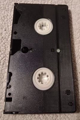 Paramount Indiana Jones and the Raiders of the Lost Ark VHS Tape - Thumbnail 8