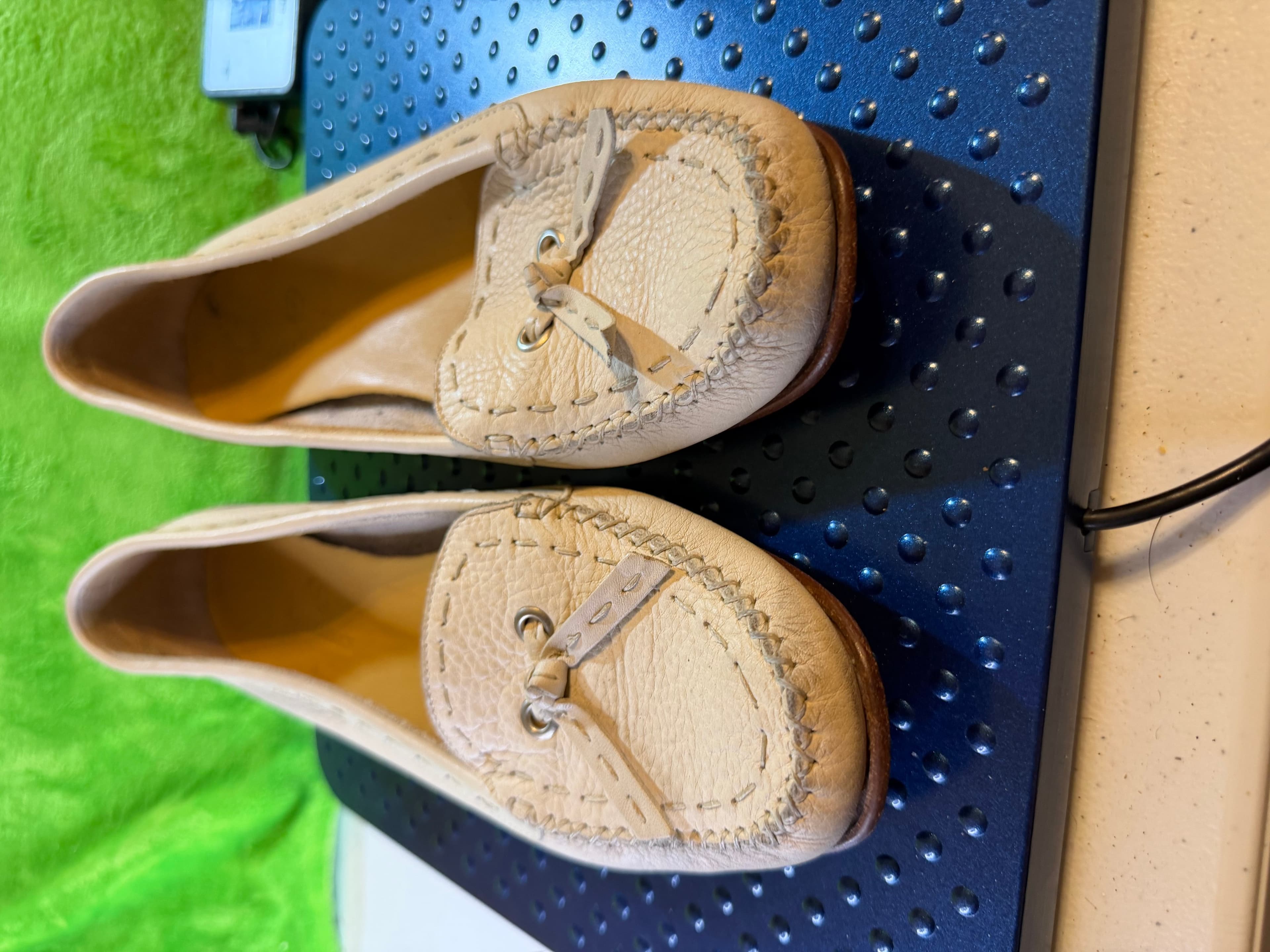 Cole Haan Ivory Pebbled Leather Moccasin Loafer Lace Tie Wmns 9.5 - Thumbnail 3