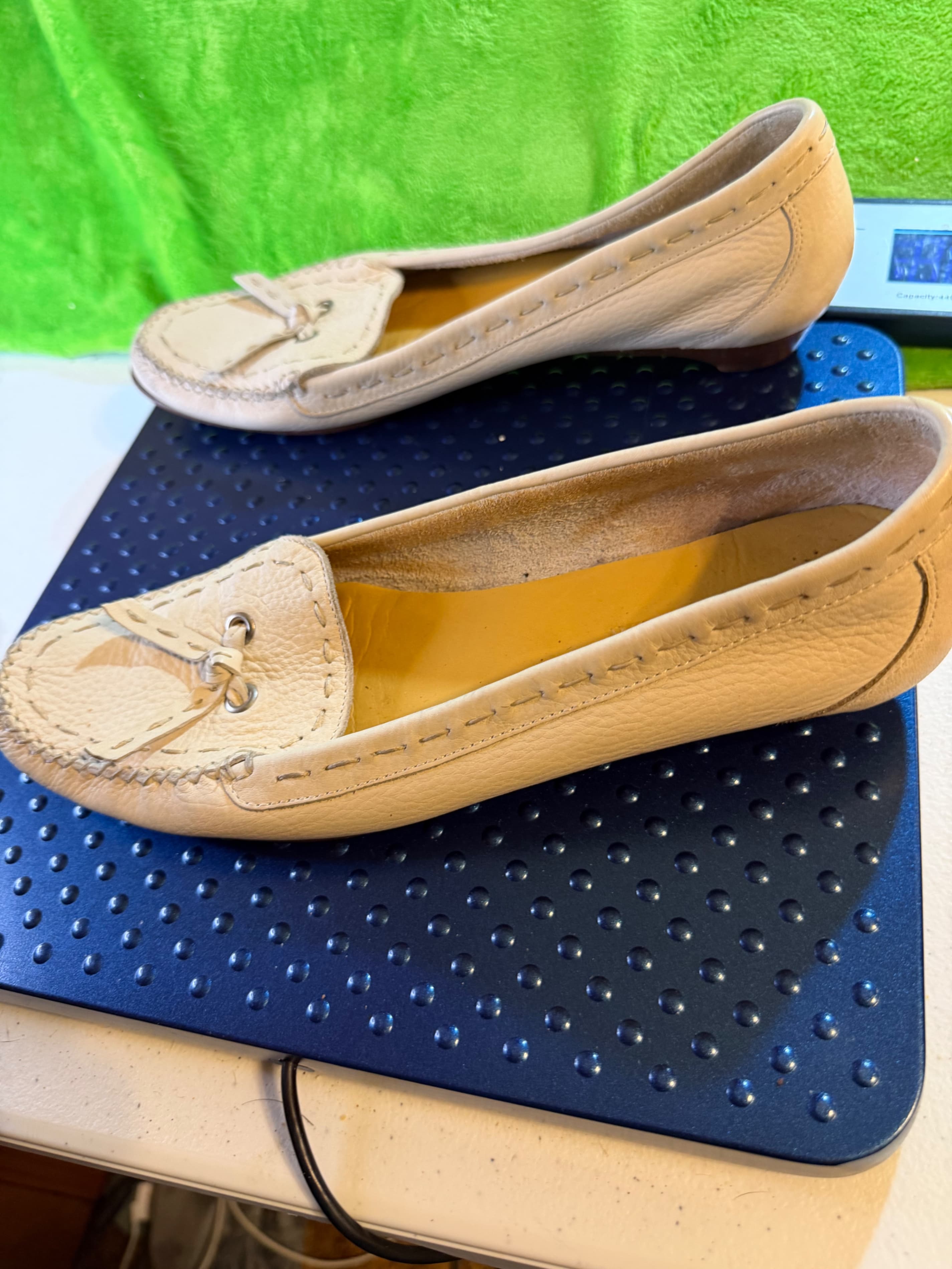 Cole Haan Ivory Pebbled Leather Moccasin Loafer Lace Tie Wmns 9.5 - Thumbnail 4
