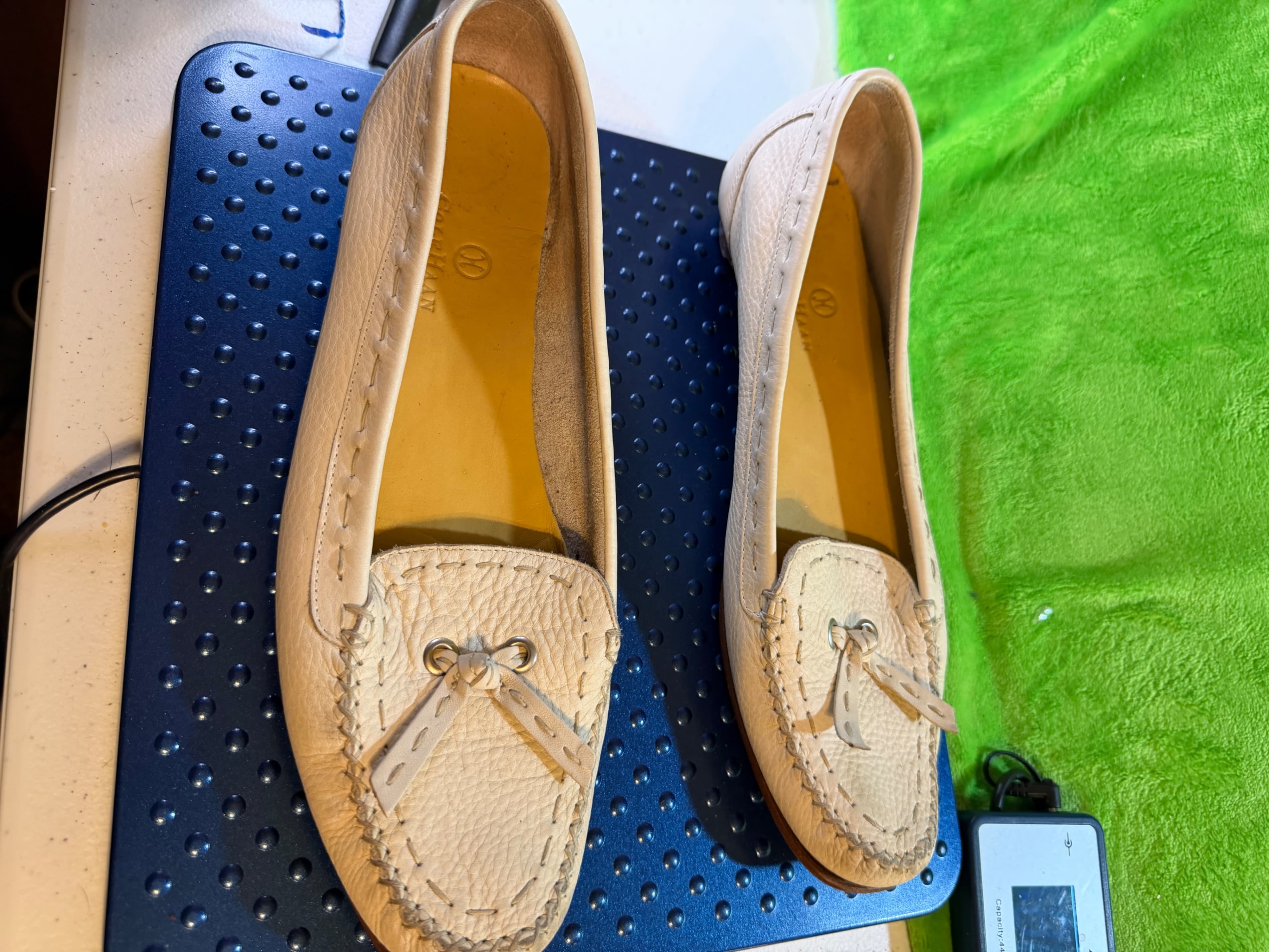 Cole Haan Ivory Pebbled Leather Moccasin Loafer Lace Tie Wmns 9.5 - Thumbnail 5
