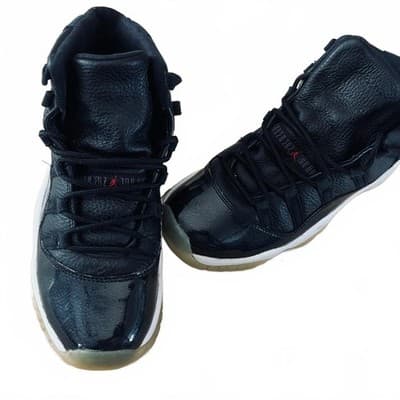 Air Jordan 11 Retro Kids Sneakers Black White Size 6.5Y Patent Leather Classic - Thumbnail 3