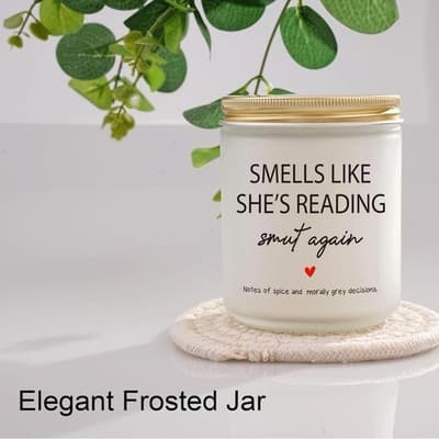 Smells Like She’s Reading Smut Again Candle – 9oz - Thumbnail 5
