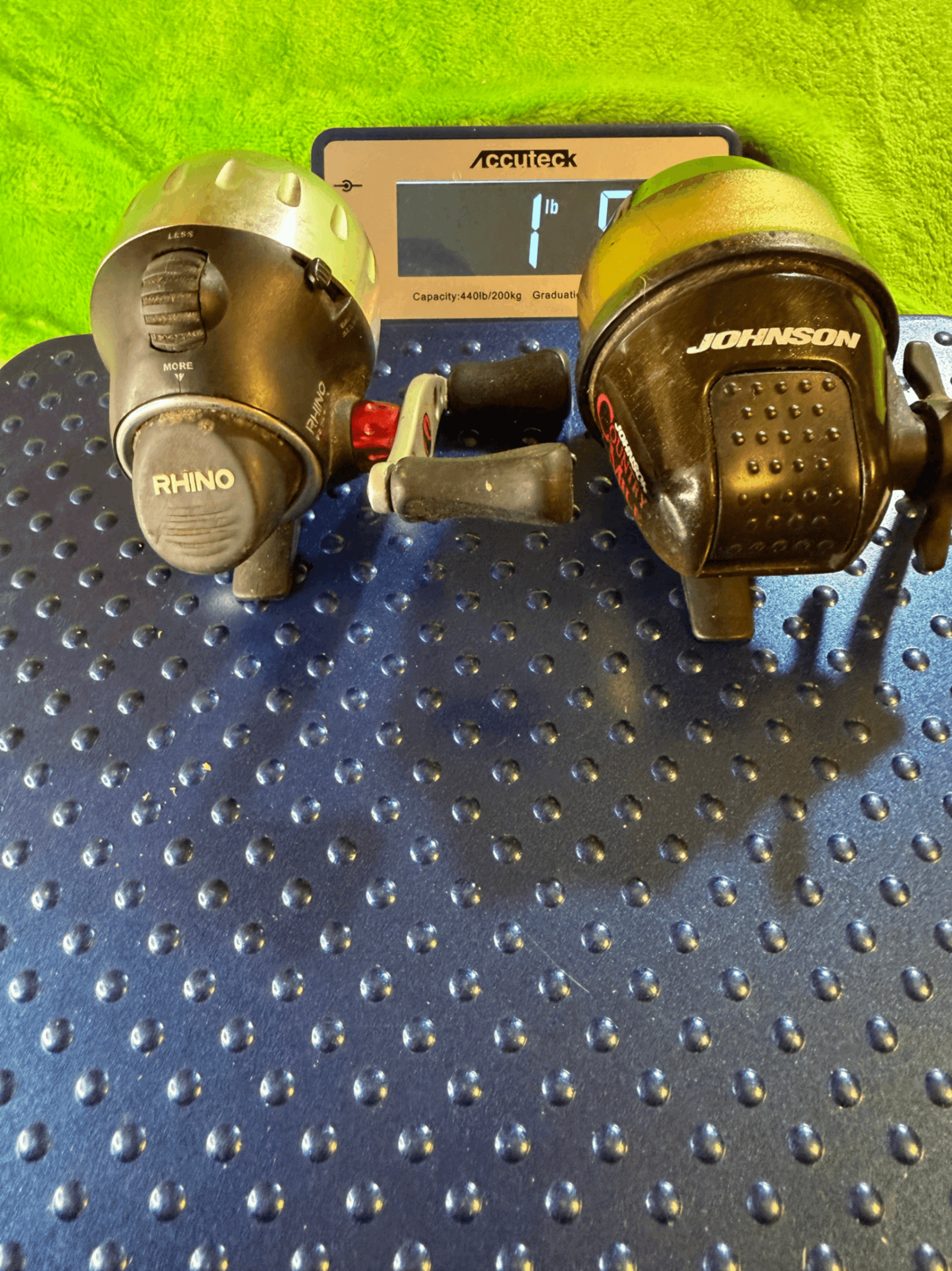 Zebco Rhino RSC3 & Johnson Country Craw Spincast Reel Lot of 2
