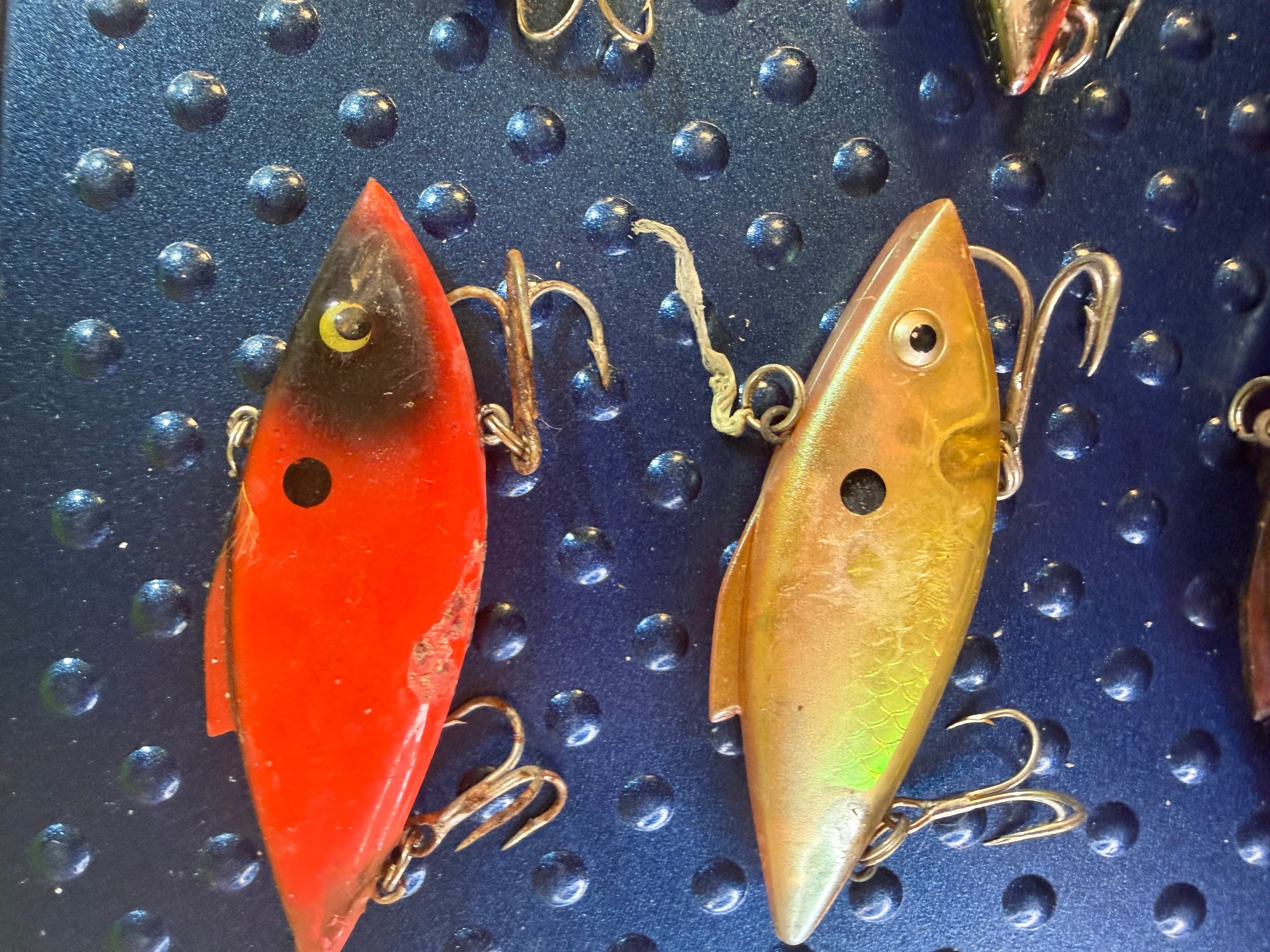 Lot of 11 Used Bill Lewis Rat-L-Trap Lipless Crankbaits Mixed Colors - Thumbnail 3