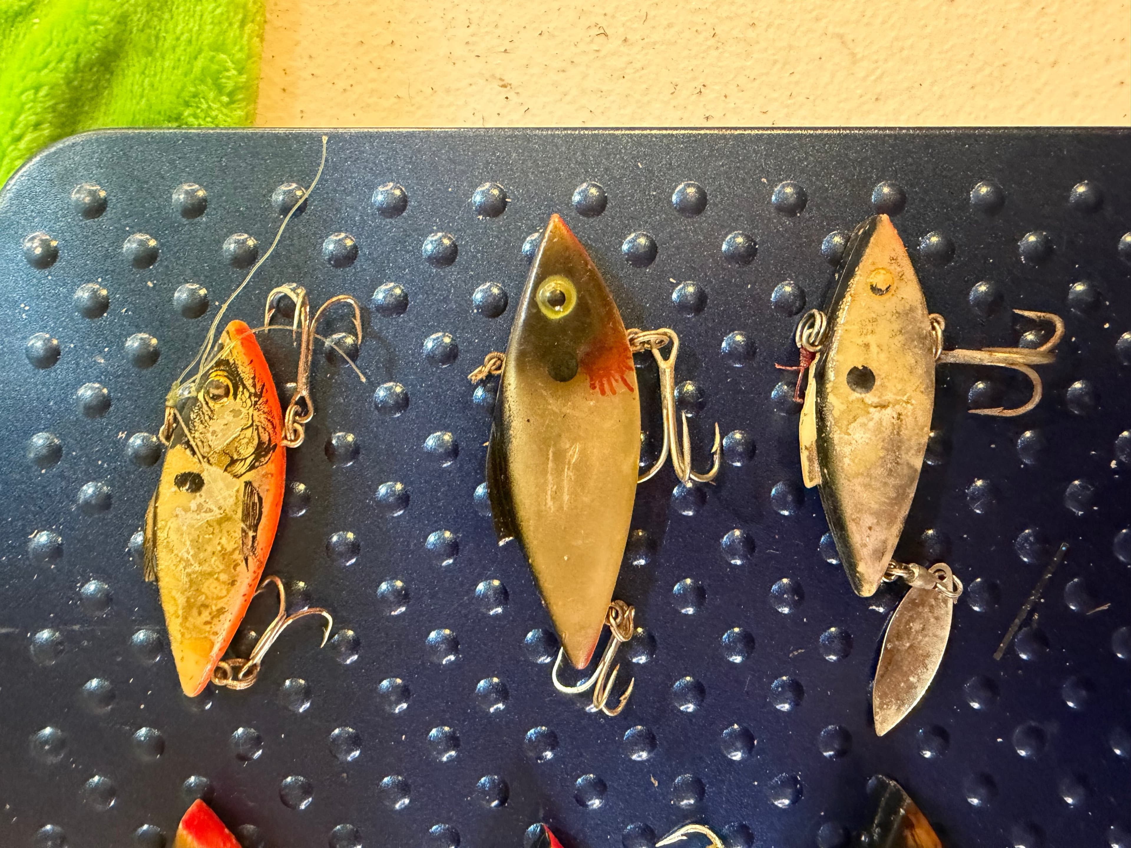 Lot of 11 Used Bill Lewis Rat-L-Trap Lipless Crankbaits Mixed Colors - Thumbnail 7