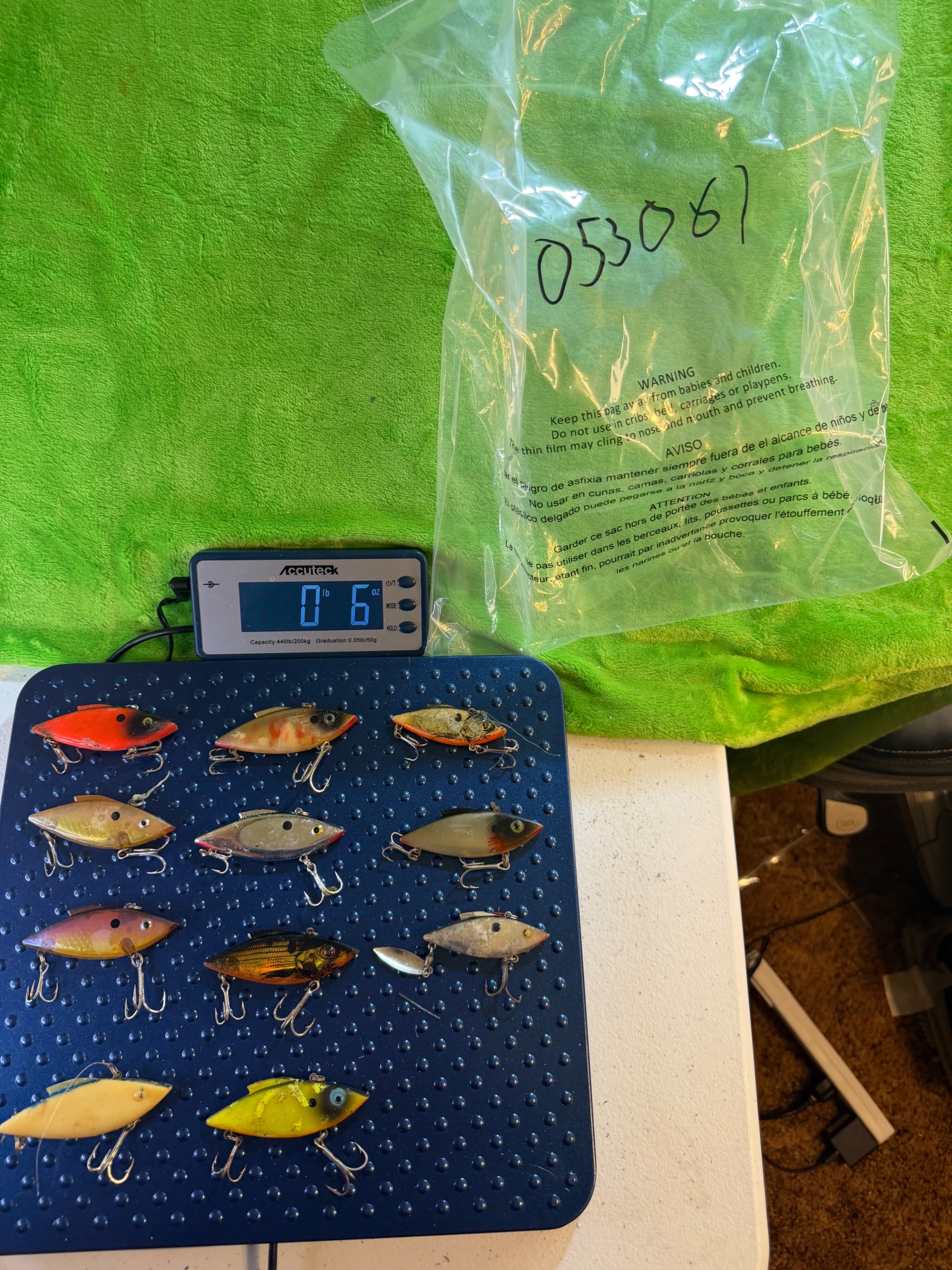 Lot of 11 Used Bill Lewis Rat-L-Trap Lipless Crankbaits Mixed Colors - Thumbnail 2