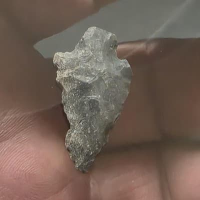 Stone Arrowhead Display Piece – Mexico Origin – Unauthenticated - Thumbnail 2