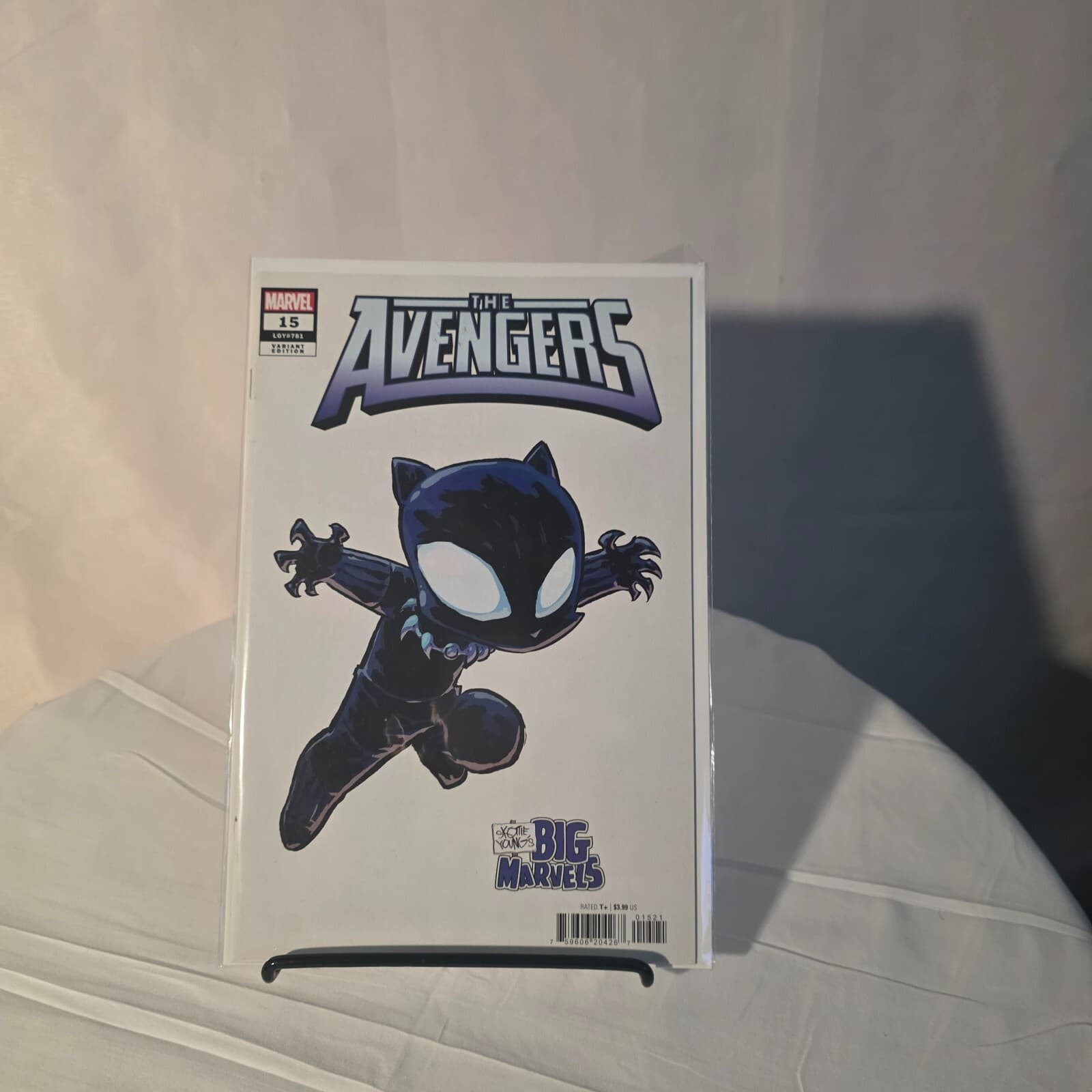 Avengers #15 (2024) 1st Print – Skottie Young BIG MARVELS Black Panther Variant