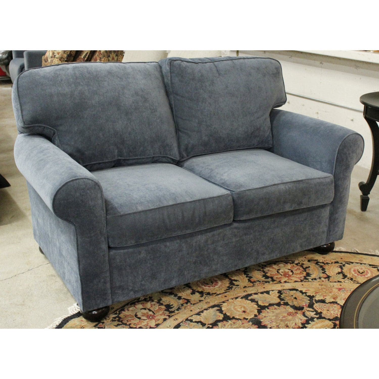 King Hickory French Blue Loveseat - Blue - Thumbnail 3