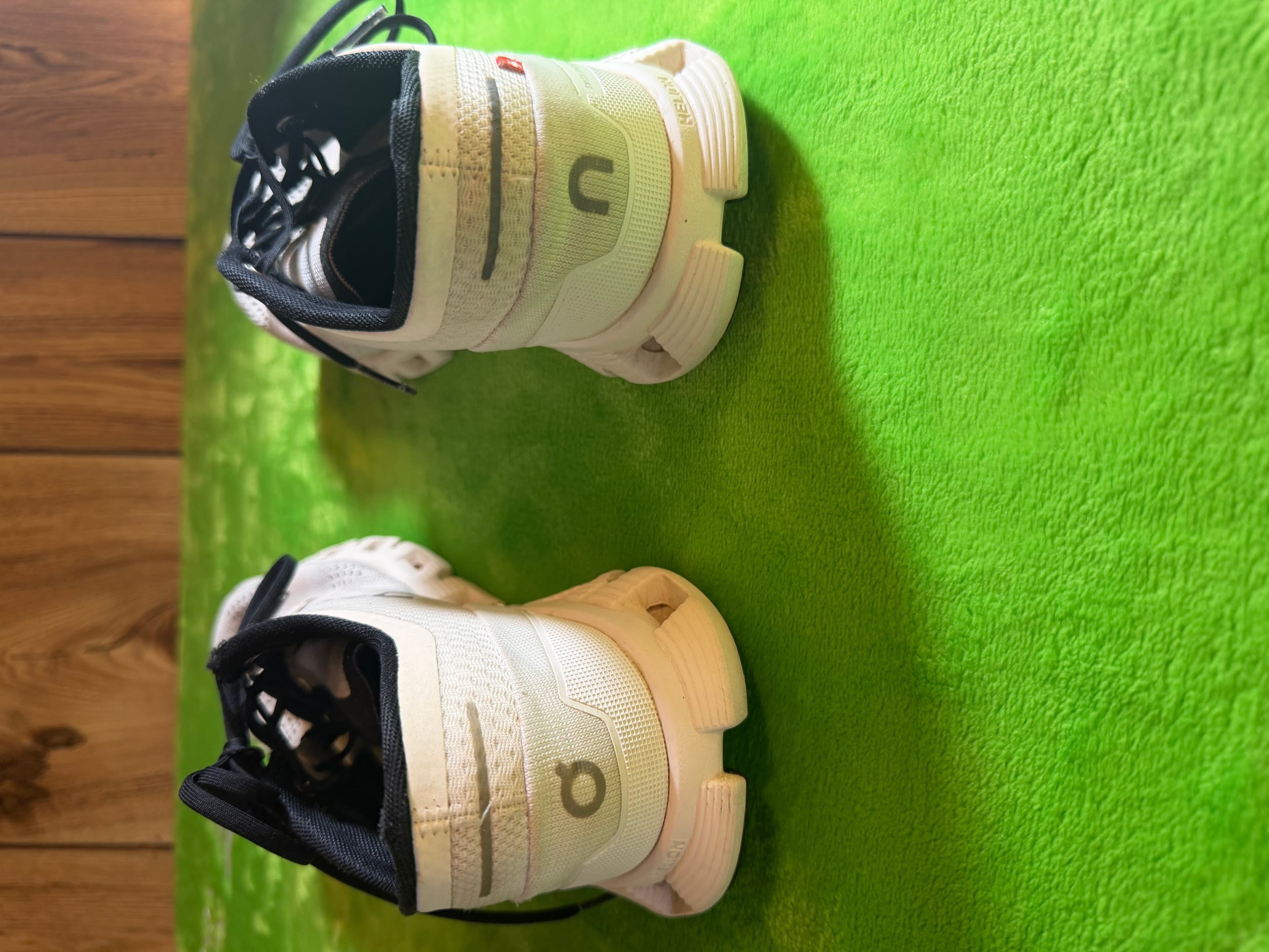 On Running Cloud X Womens Sz 8.5 White Black Helion Sneakers - Thumbnail 6