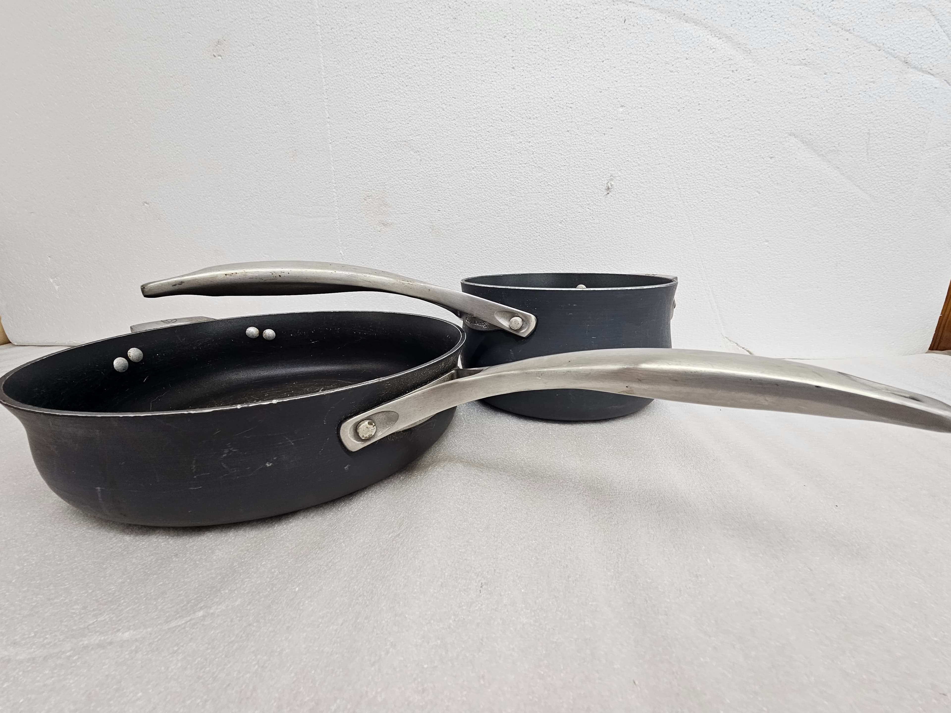 Calphalon Unison Nonstick Fry Pan 12" & saucepan 8" - Thumbnail 5