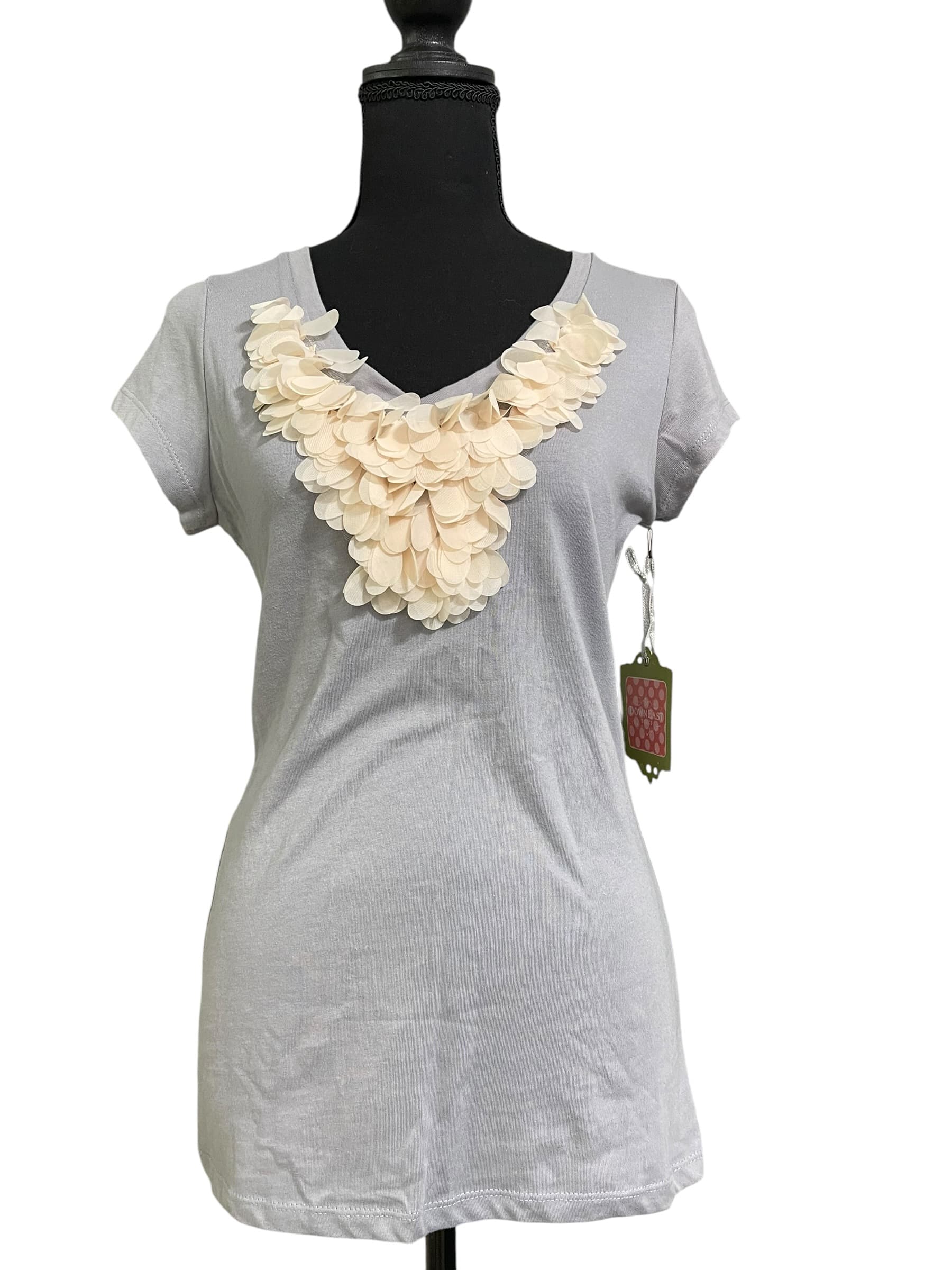 Down East Basics Women’s Ruffled V-Neck Short Sleeve Shirt/Top - Thumbnail 4