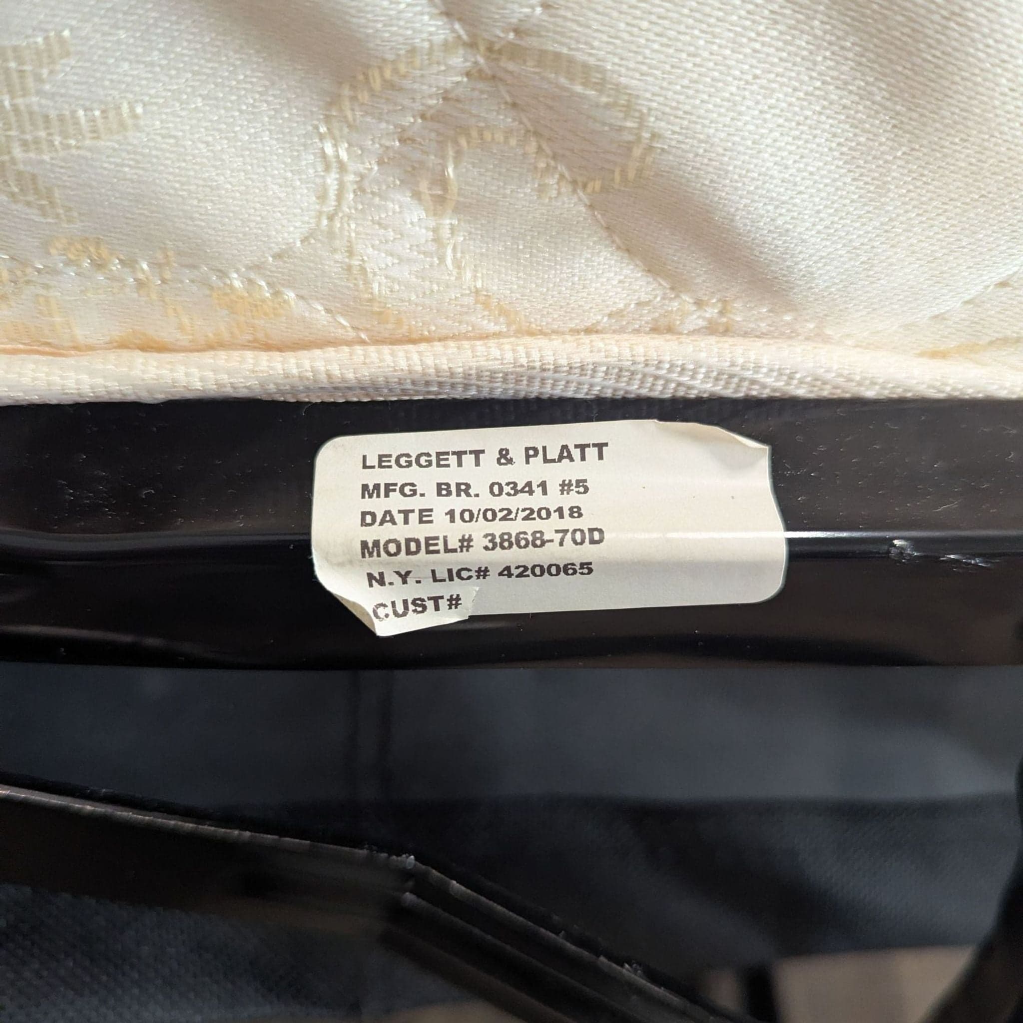 Contemporary Sleeper Sofa with Leggett & Platt Mechanism - Thumbnail 5