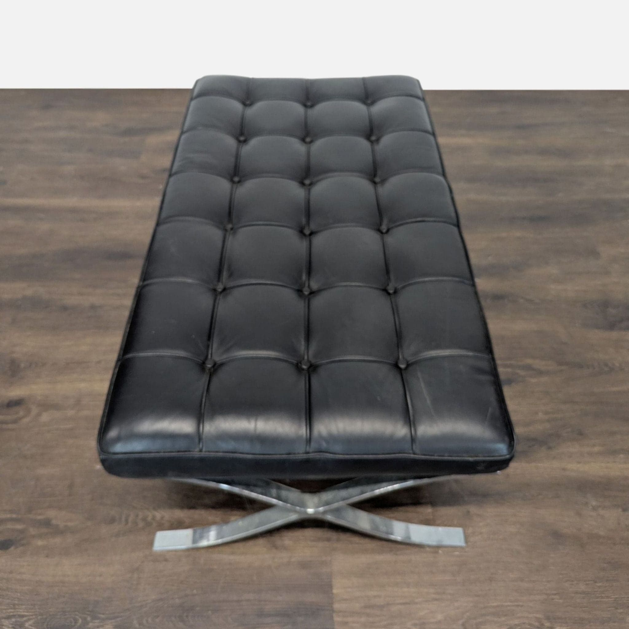 Button Tufted Leather Bench - Thumbnail 7