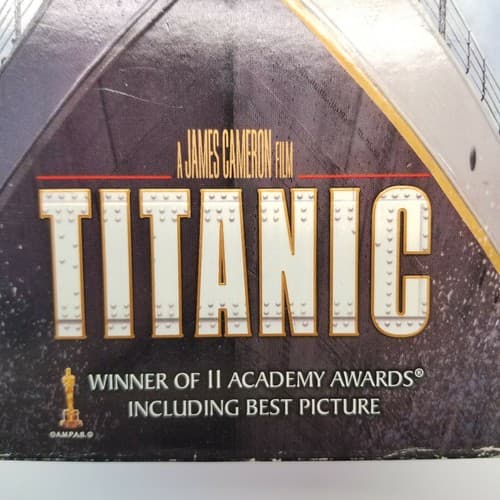 Titanic VHS 2 Tape Set Digitally Mastered Best Picture Leonardo DiCaprio - Regular - Thumbnail 3