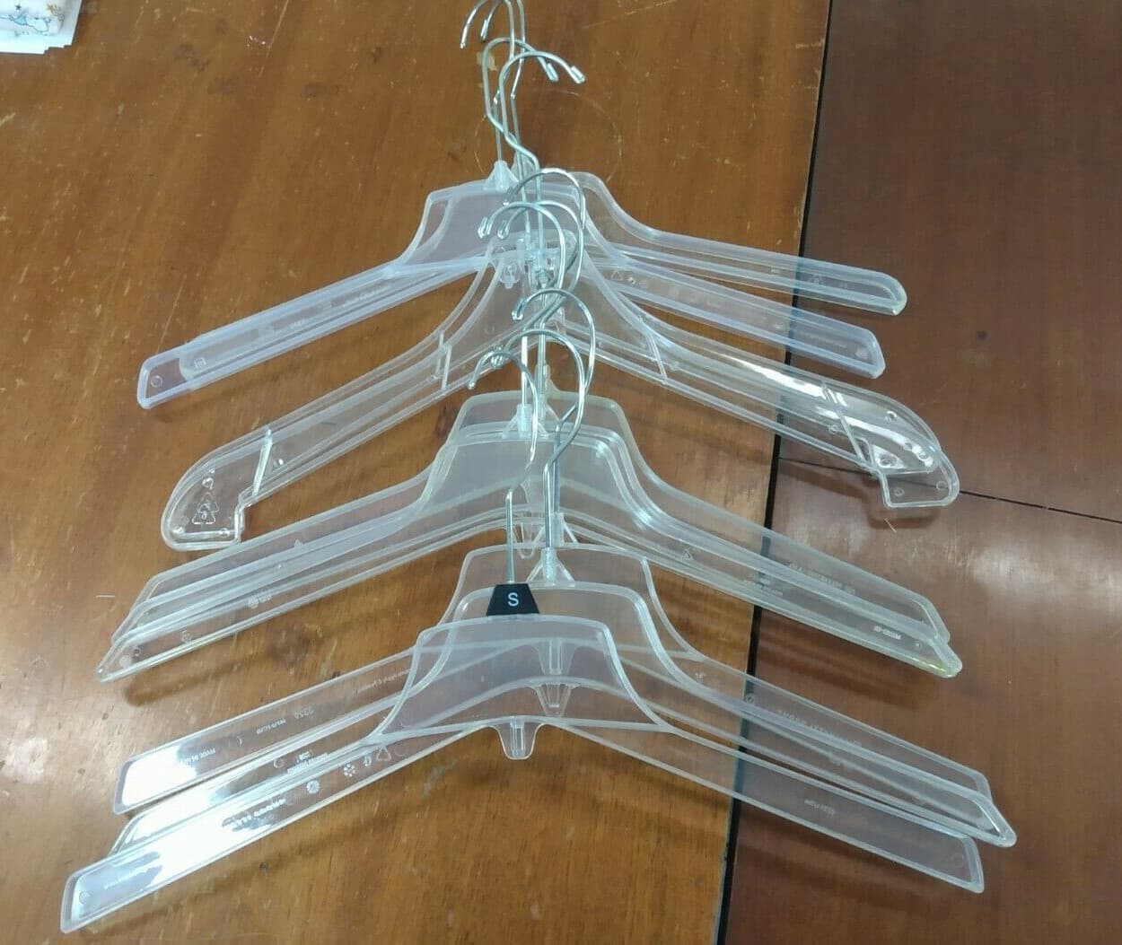 Plastic Long Neck Hangers 10 Count Swivel Hook Used Suits Dress Blouse Clear - Regular - Thumbnail 2