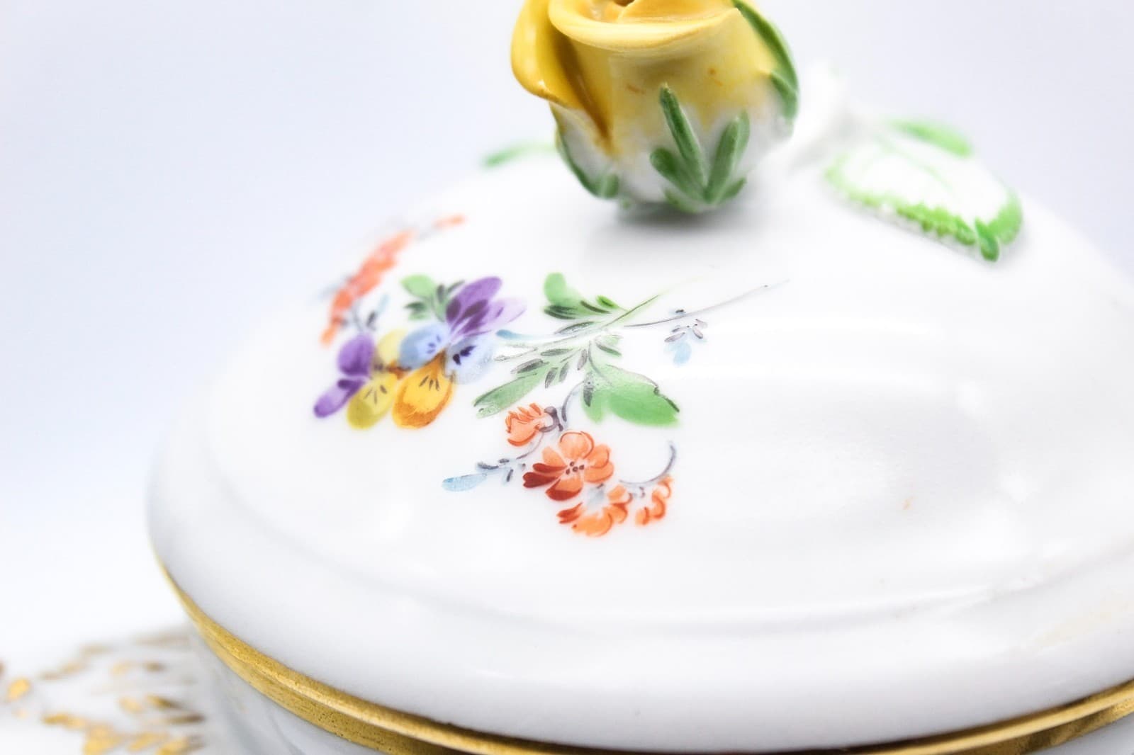 Meissen Germany Hand Painted Bunte Blume Pattern Porcelain Coffee Pot - Thumbnail 8