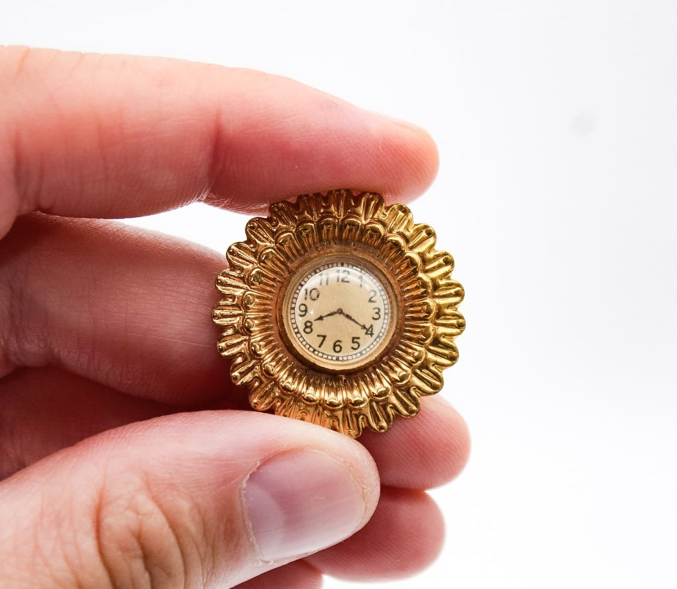 Vintage Sunburst Design Miniature Dollhouse Gilt Round Wall Clock 1:12 - Thumbnail 2