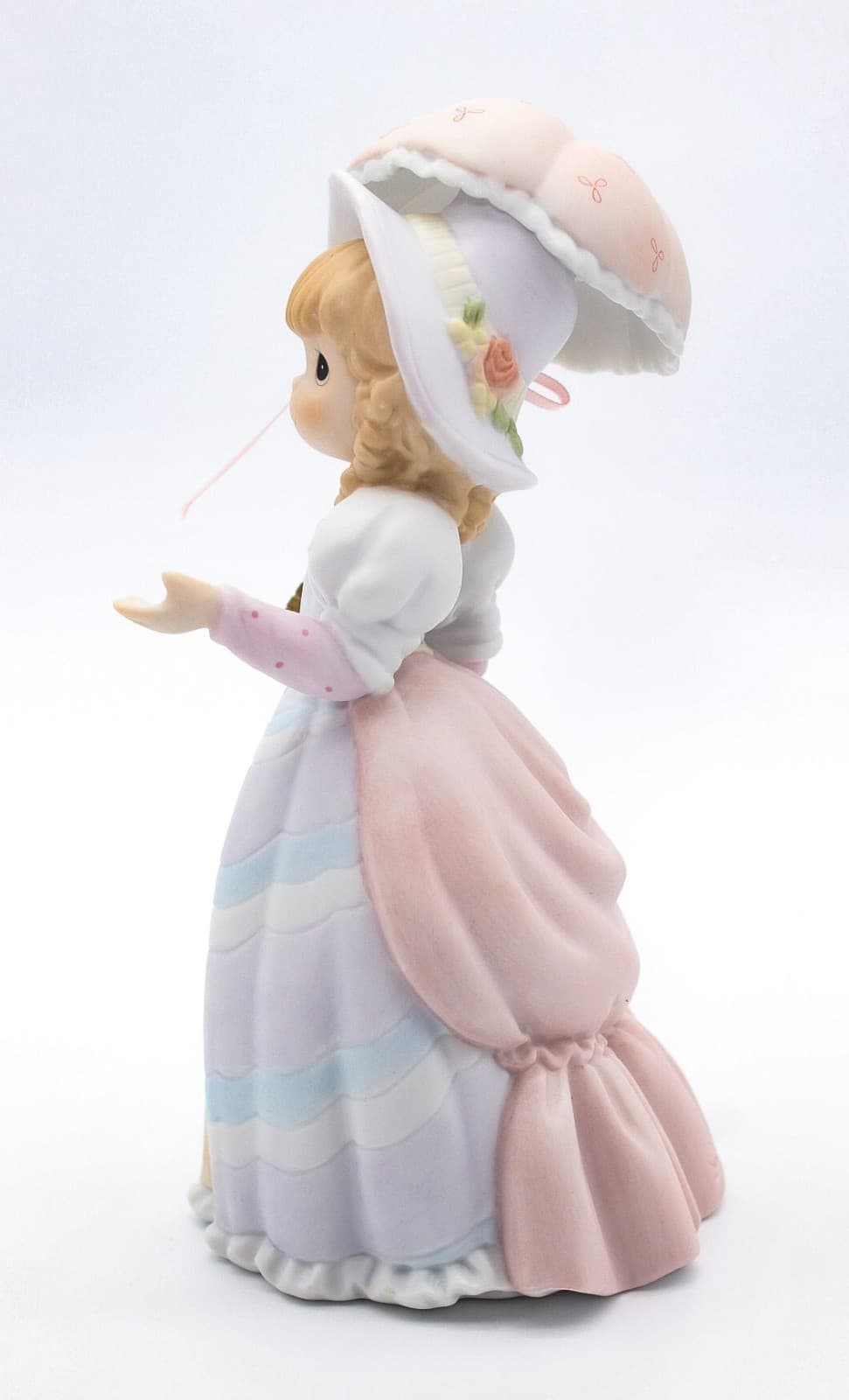 Precious Moments Hope Is Revealed Through God's Word Porcelain Figurine 1998 - Thumbnail 5