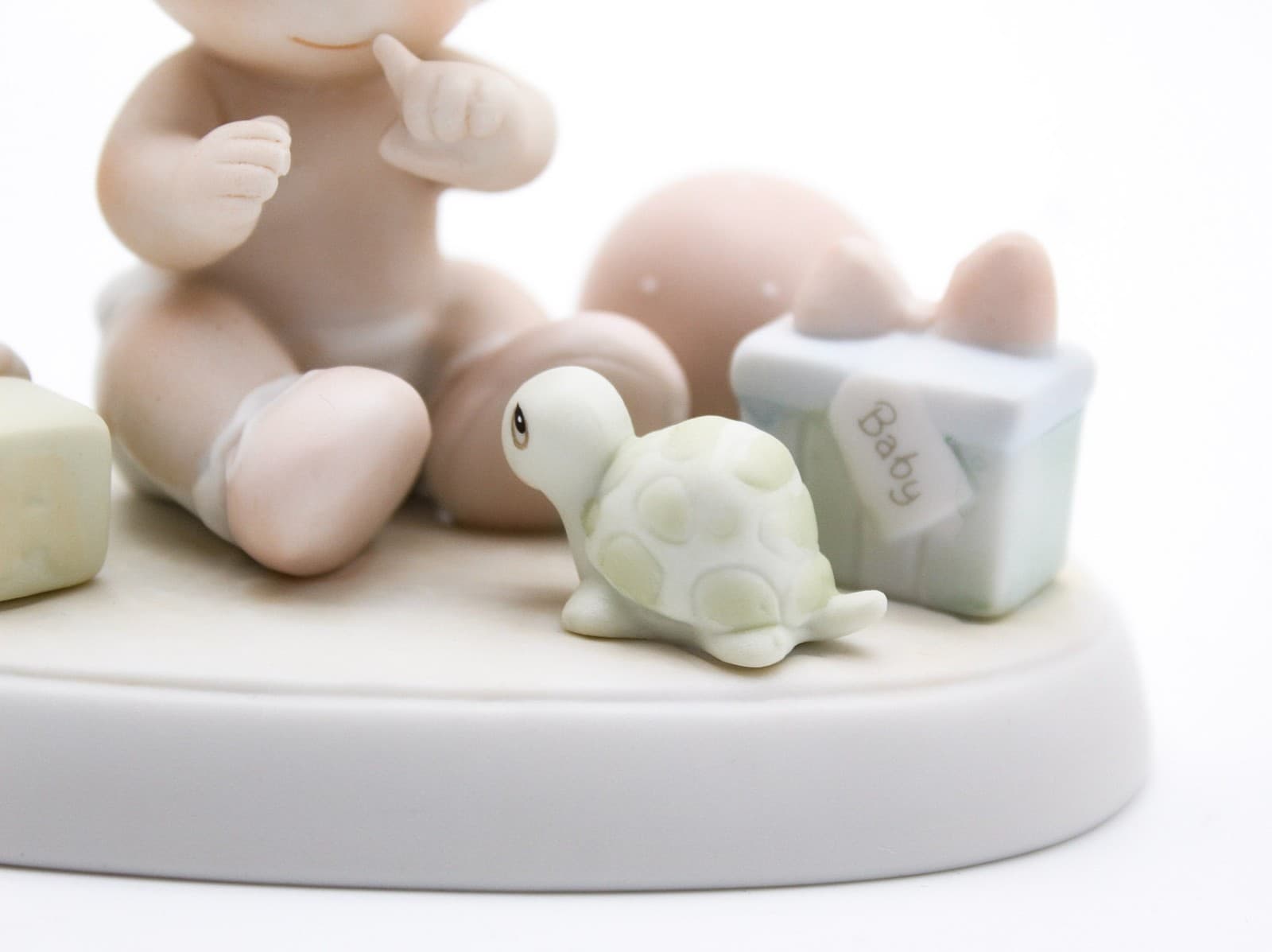 Precious Moments Heaven Bless You Enesco Porcelain Figurine 1989 - Thumbnail 7