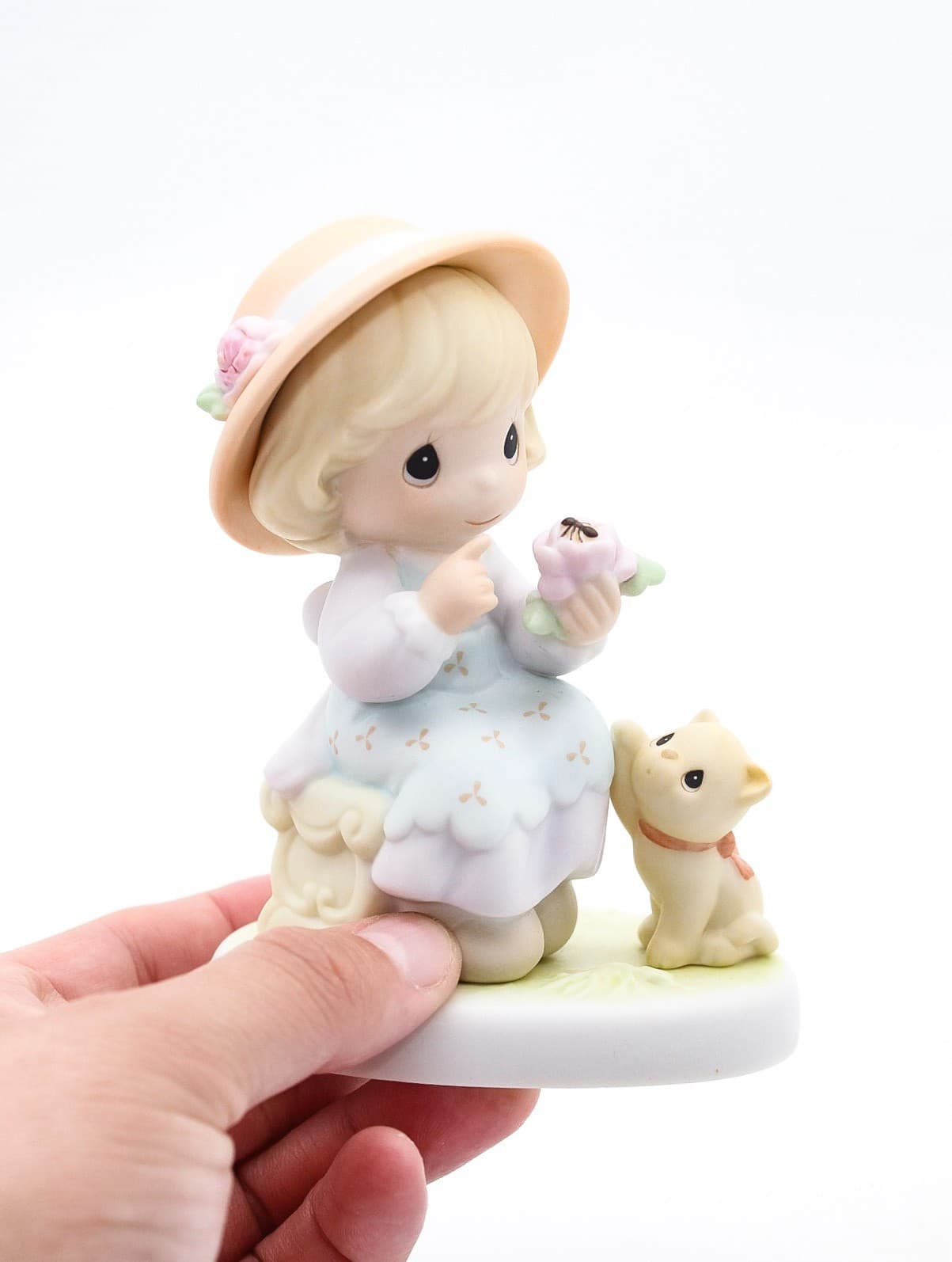 Precious Moments Auntie, You Make Beauty Blossom Enesco Porcelain Figurine 2000 - Thumbnail 2