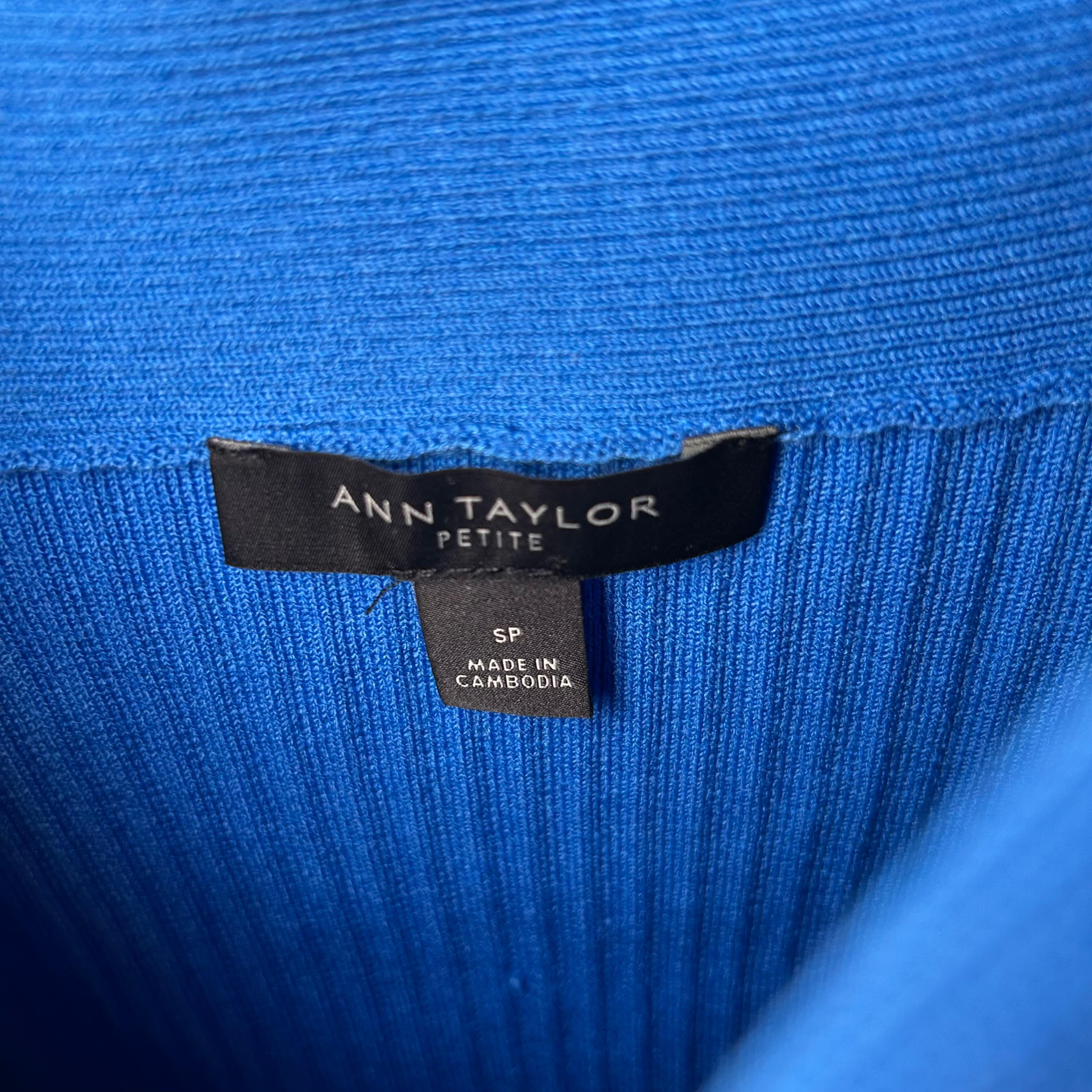 Ann Taylor Petite Blue Ribbed Tank Top SP - Thumbnail 2