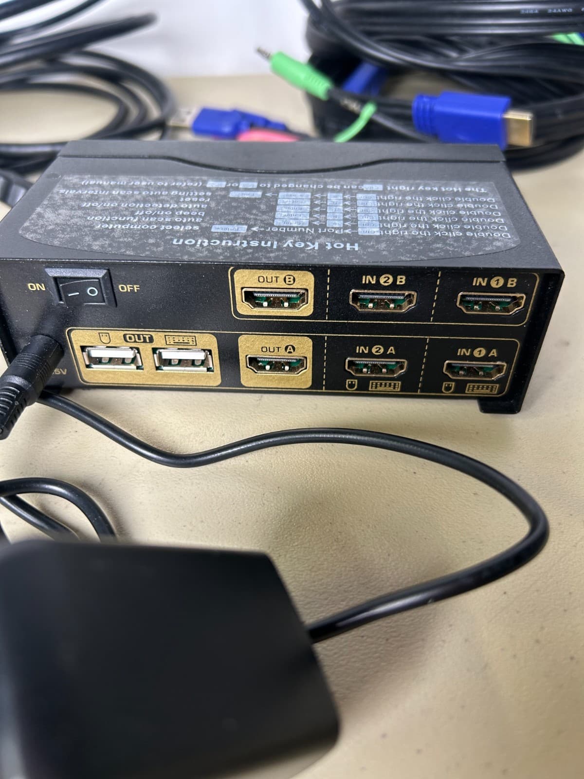 2 Port HDMI KVM Switch 4K Dual Monitor Extended Display W/ USB 2.0/Audio Support - Thumbnail 6